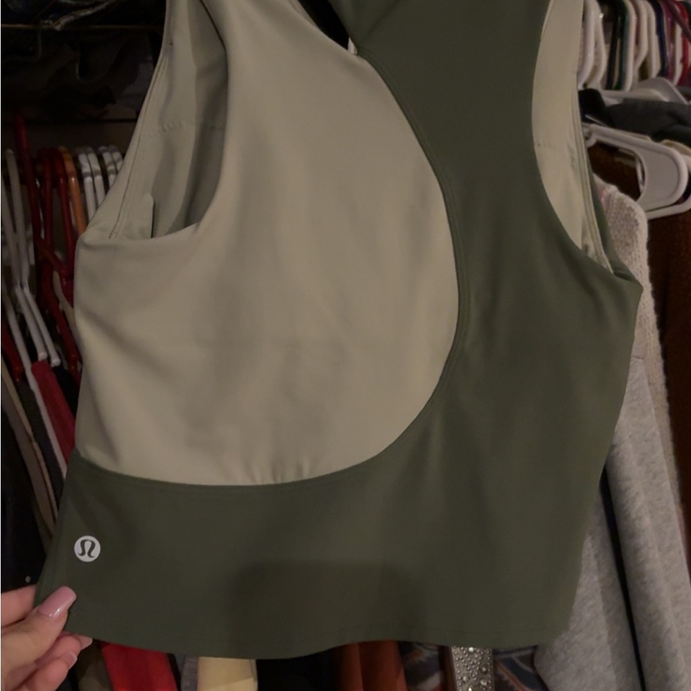 lululemon athletica Olive and Cream Crop Top